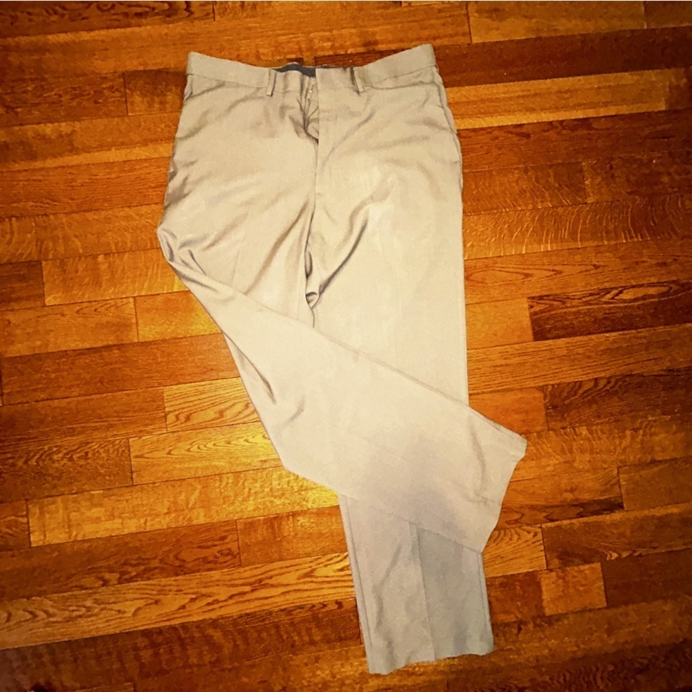Haggar Men's Classic Fit Khaki Pants size 36x32
